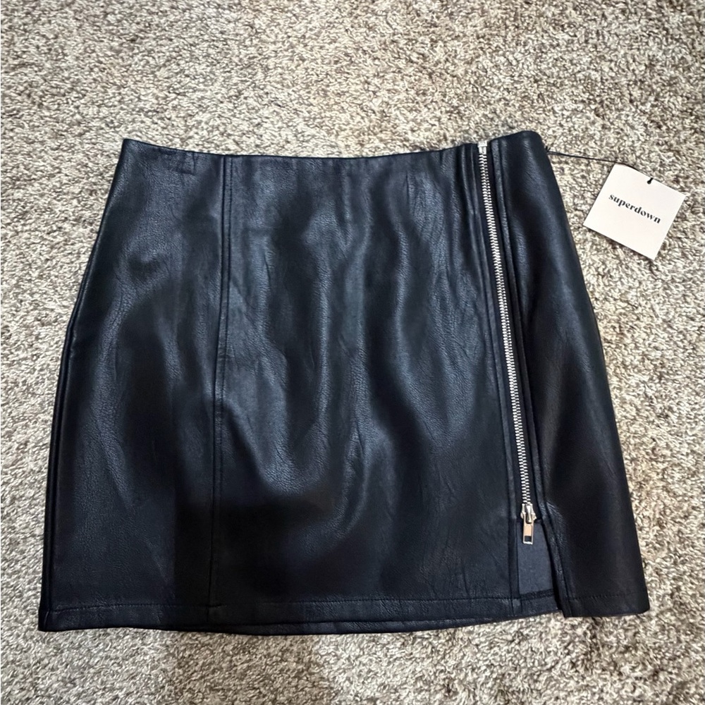 Superdown Black Faux Leather Zip Mini Skirt